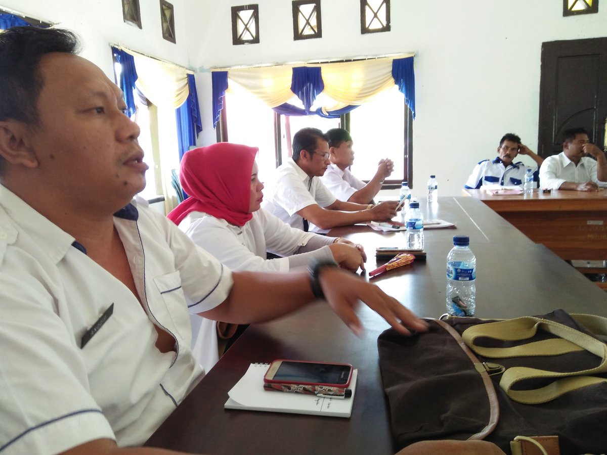 tenri_gangka's tweet image. Sosialisasi Dinsos bantuan perumahan kab
#ManfaatDanaDesa 
#Sultra 
#Konsel
@jokowi 
@EkoSandjojo 
@anwsanusi 
@taufikmadjid71 
@KemenkeuRI