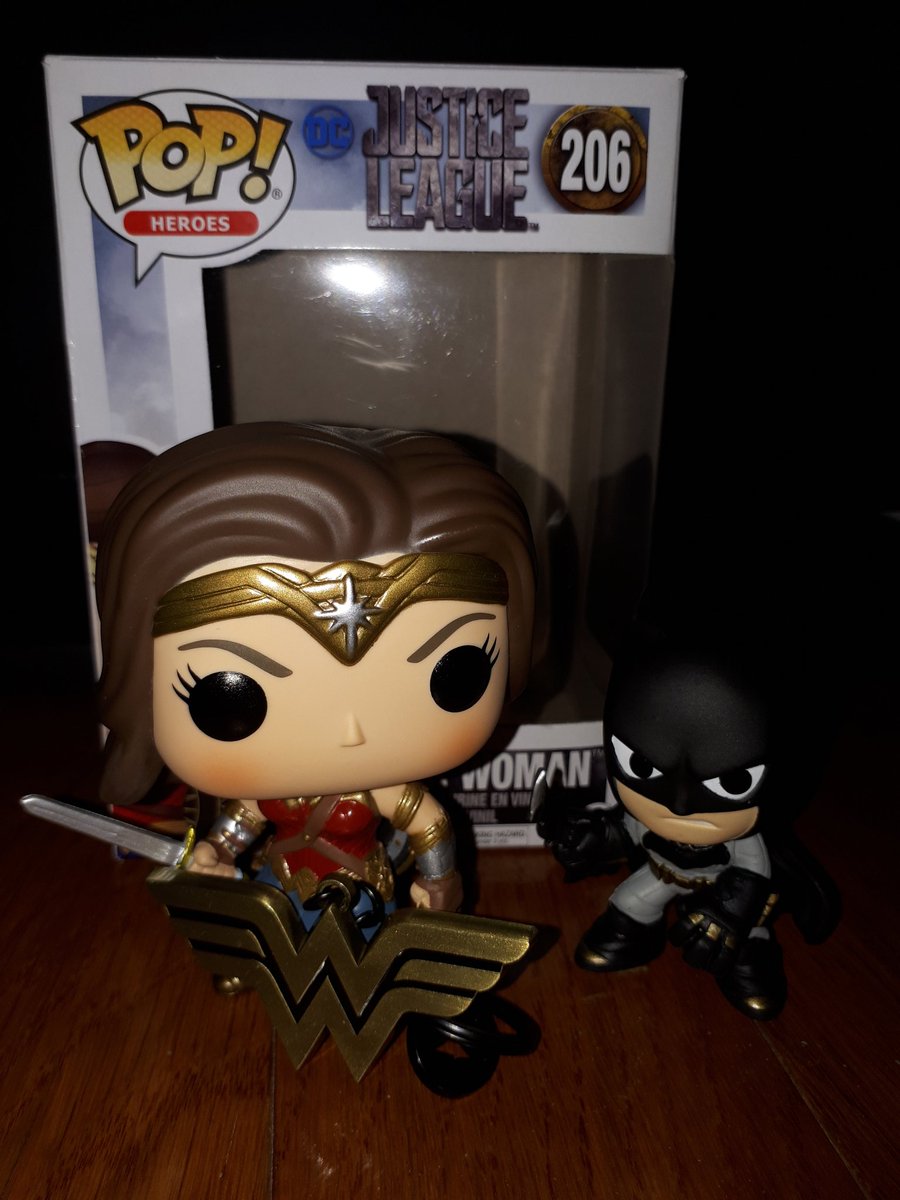 justinfrederic's tweet image. What a night!!  Grateful for the experience of it all... and I think it&apos;s pretty damn safe to say that I brought (a little) part of the spirit of the film home with me tonight 😜😜😜😍😍😍 #JusticeLeague #IMAXexperience