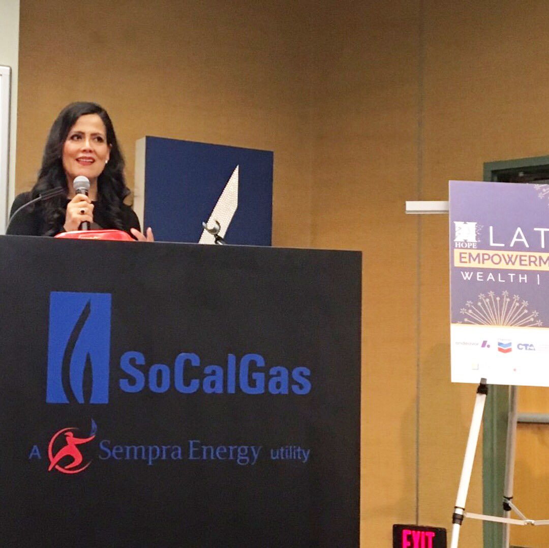 LupitaSCornejo's tweet photo. Amazingly productive day as @HOPELatinas #LeanInTogether at the #LA #LatinaEmpowermentDay, hosted by @socalgas��� Susan & @DeniseSoCalGas #LED17 #HOPEEvents #Wealth #Energy #negotiation. #LifeatATT #ATTImpact #Leaders
Thank you @WellsFargo, @Macys @SCE, & our partner @NLBWALA https://t.co/S5hG6heNmk