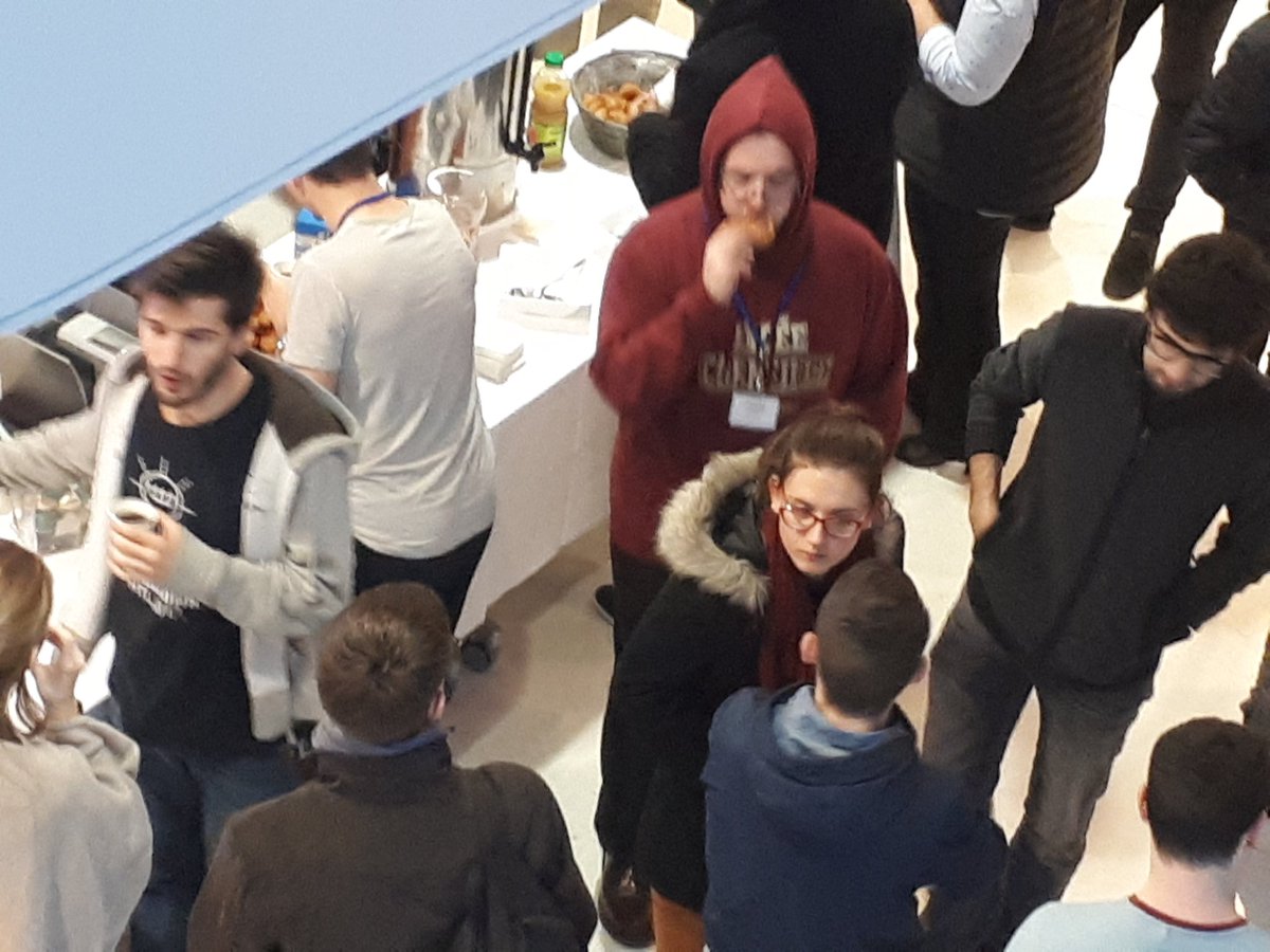 Leloch9's tweet photo. Ha ca fait du bien de prendre des forces après cette nuit? Façon de parler...
#SPH2017 @smartharopa https://t.co/eCrqnMWXU4