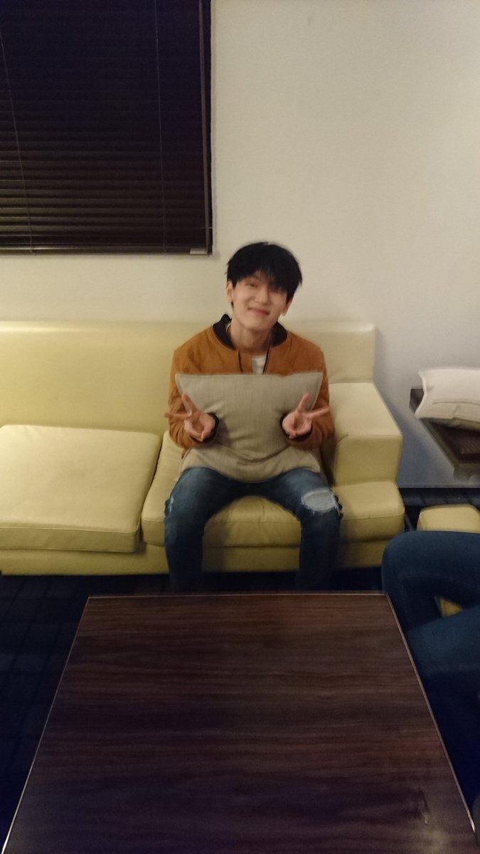 皆さん、1部無事に終了しました。ありがとうございます😆💕✨18時より、2部も始まりますので是非遊びに来てください😊 #ビョンホン  #Byunghun