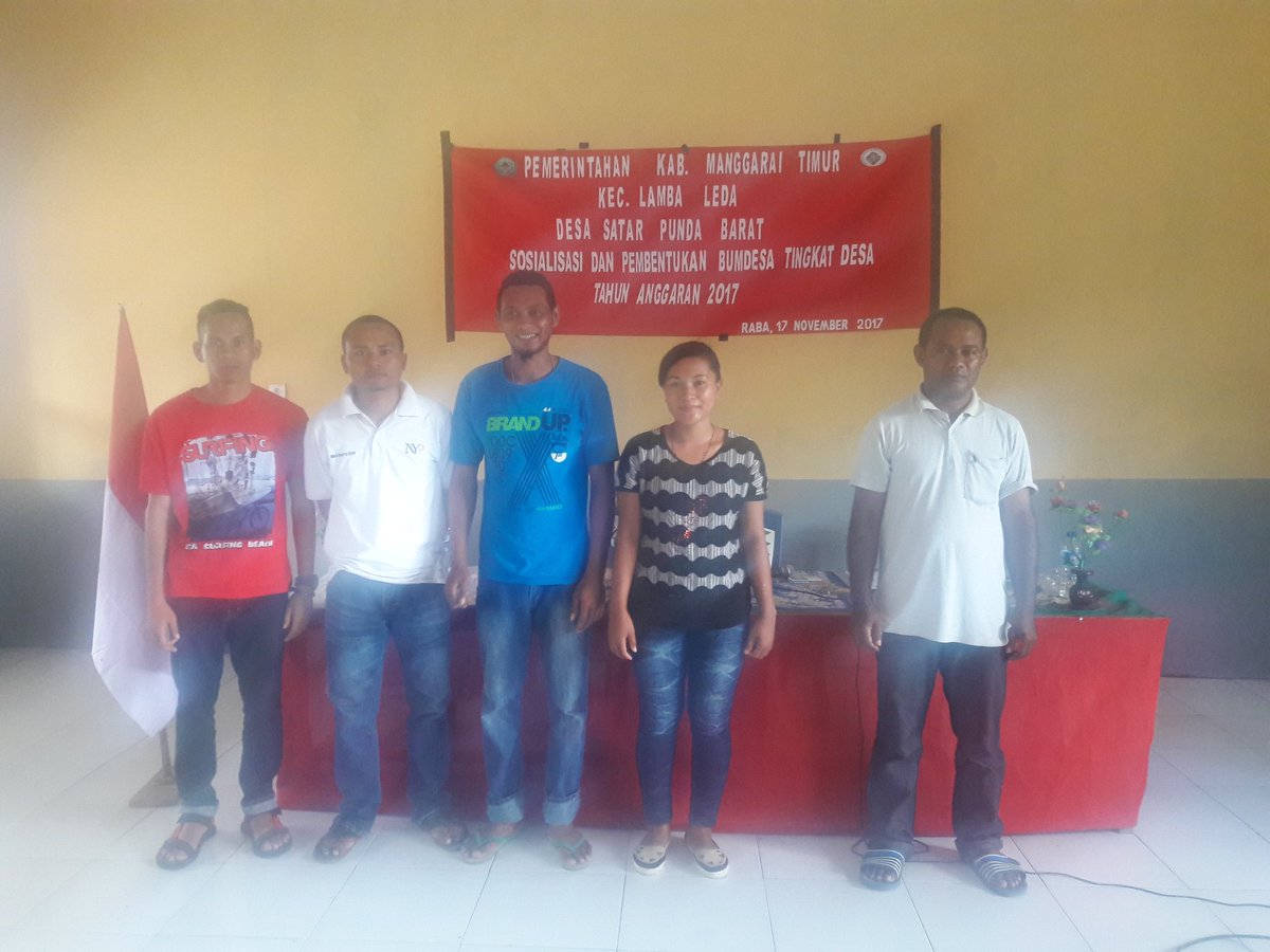 #ManfaatDanaDesa #NTT <a href="/jokowi/">Joko Widodo</a> <a href="/EkoSandjojo/">Eko P. Sandjojo</a> <a href="/anwsanusi/">Anwar Sanusi</a> Musdes Pembentukan pengurus BUMDES desa Satar Punda Barat, kec. Lamba Leda