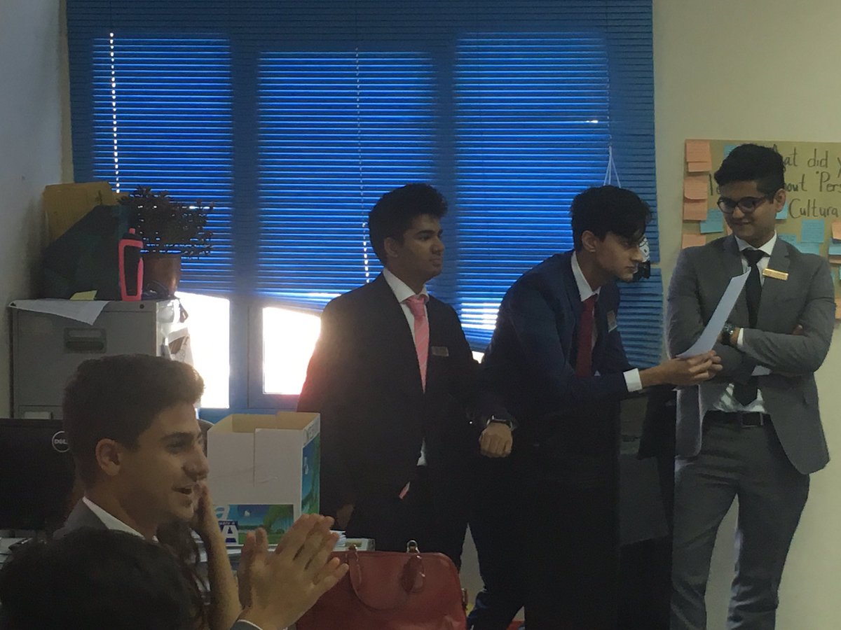 EIS_Jum's tweet photo. Heated discussion from General Assembly 1 this morning #eisjmun @KHDA @ibo https://t.co/1v0khn2YZM