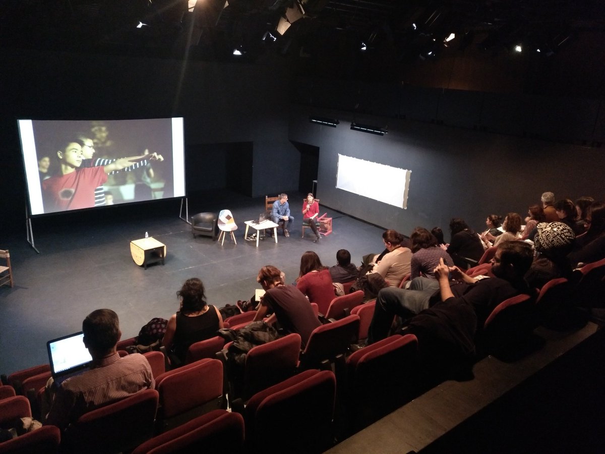 PlantaIdees's tweet photo. Segon dia del III Forum de l'@institutteatre , ple d'idees transformadores i construint ponts entre l'art i l'educació https://t.co/IeadF2rRsF