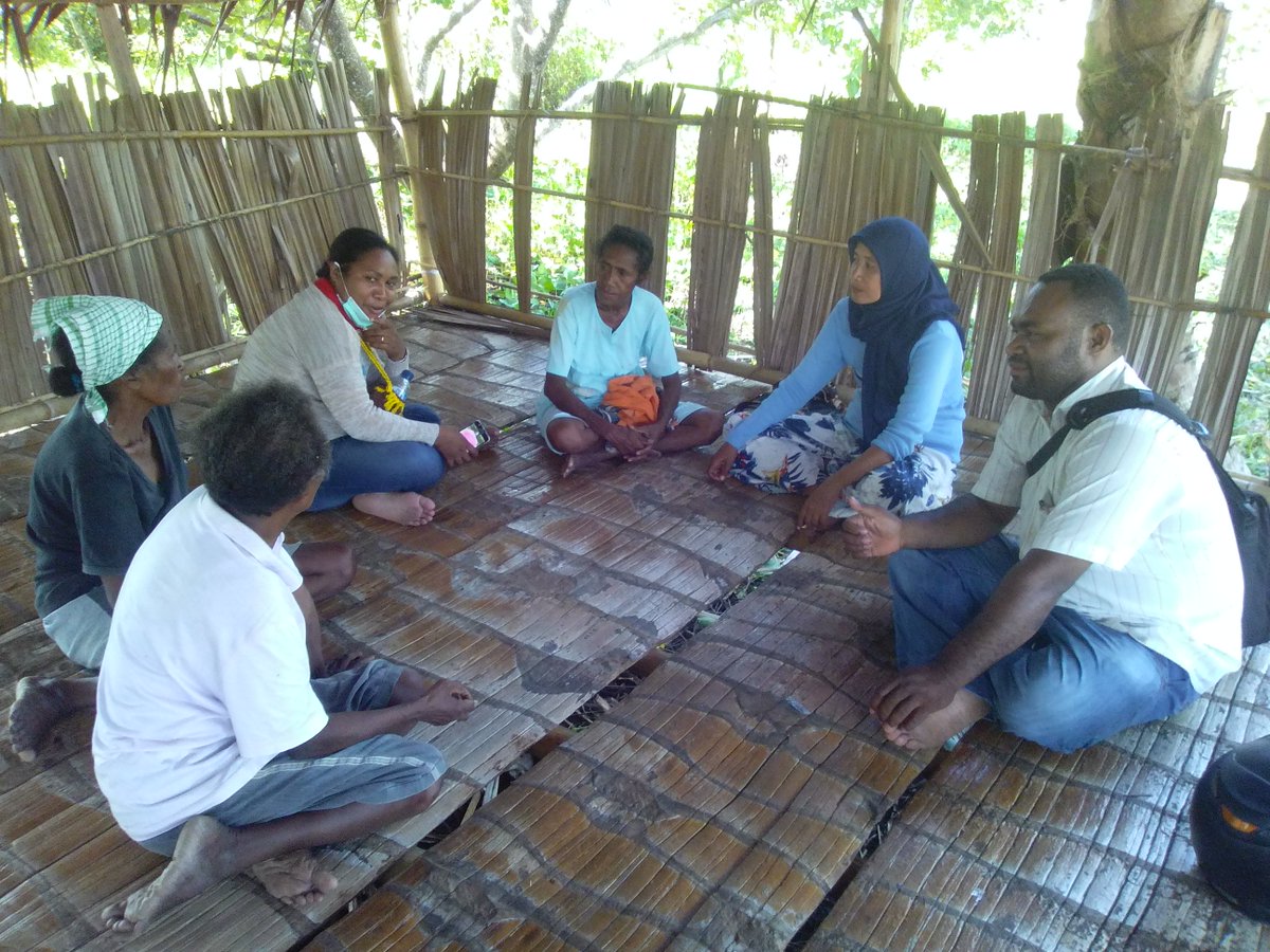 Monitoring Manfaat Dana Desa TA PSD Papua Barat  di Kabupaten Teluk Wondama Tahun 2017. <a href="/jokowi/">Joko Widodo</a> <a href="/EkoSandjojo/">Eko P. Sandjojo</a> <a href="/taufikmadjid71/">IG : taufik.madjid</a> @fachrilabalado <a href="/KemenkeuRI/">#UangKita</a> <a href="/tppindonesia/">Pertepedesia</a>
