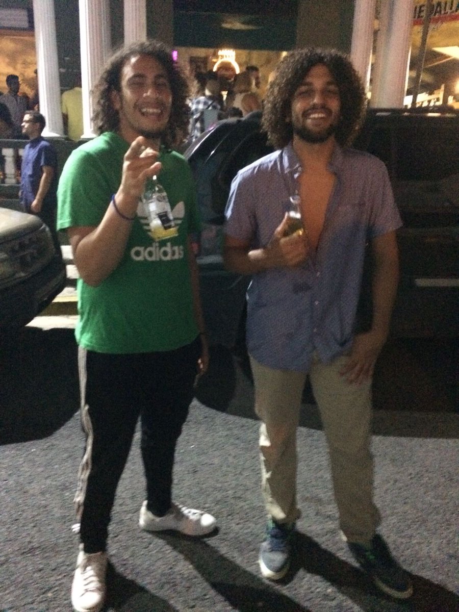 vldred's tweet photo. En rio con el seba.#ConFlash https://t.co/Ymt8hvooaA