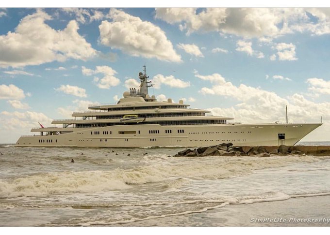 View image on Twitter