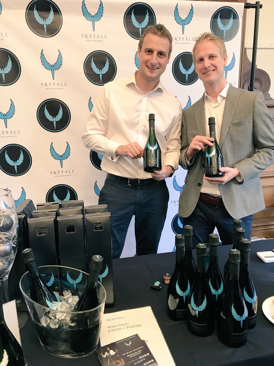 thefizzfestival's tweet photo. We’ve got BLUE wine from @weareskyfall upstairs at @thefizzfestival #AltyFizzFest Come and try it for yourself! https://t.co/g7mk9wtmau
