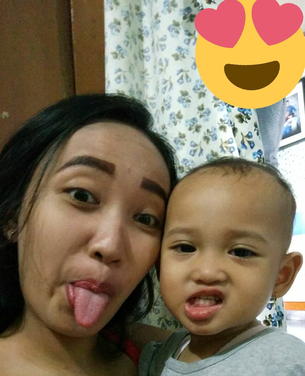 My little baby girl 😘 penyemangat ku 😘😘
Kesayangan mamah 😍😍Adeeva 😘😘