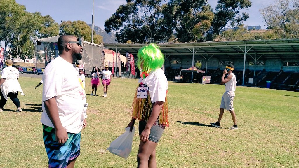 Merentia's tweet image. #thecolorrunsa #livebetter #colorselfie #happiest5k #runordye #takealot @TheColorRunSA  @ThePaperLawyer @BK_TheRealist @Element_Queen @CapeTownFairy