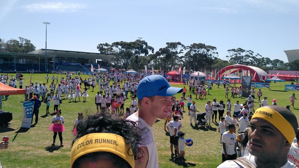 Merentia's tweet image. #thecolorrunsa #livebetter #colorselfie #happiest5k #runordye #takealot @TheColorRunSA  @ThePaperLawyer @BK_TheRealist @Element_Queen @CapeTownFairy