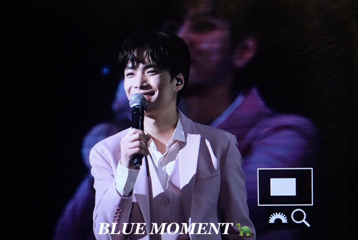 171118 홍콩 콘서트
#김종현 #종현 #JR #쩨알 #뉴이스트W #nuestW

항상 오늘처럼 웃는 날만 가득하기를❤️