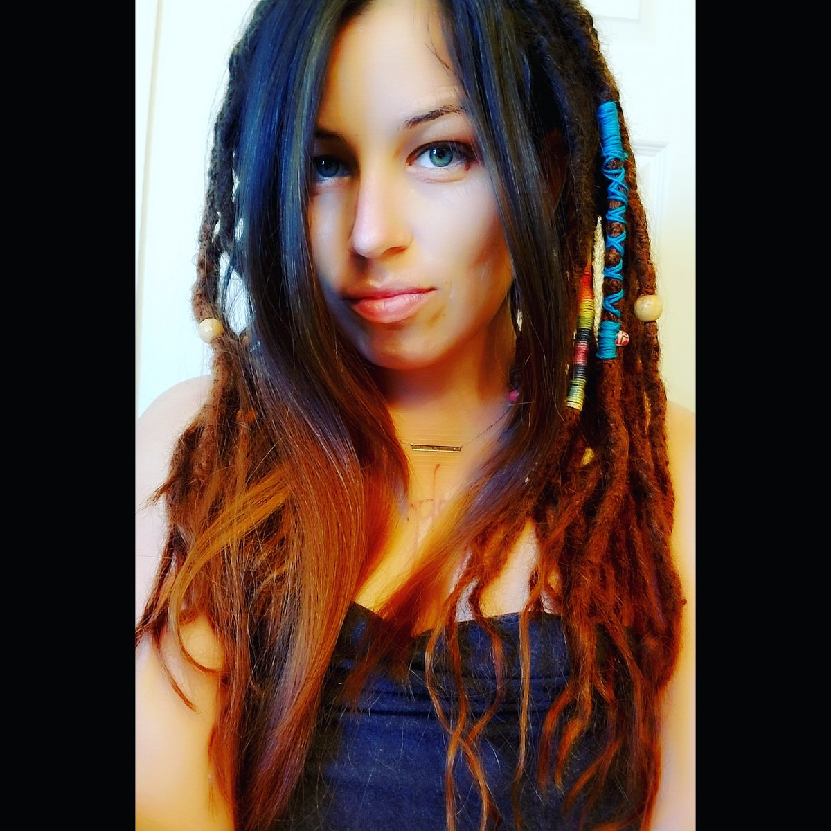 CryssyCaron's tweet photo. When my husband asks to decorates my hair 🦁🖤 #besthubbyever #lovehimtopieces #dreadlocks #beautydreadlocks
#dreadlocksgirls #dreadlock_lifestyle #dollylocks #dollylockssalon #dreadication #wonderlocks #dread_ies_
#dreadlockjourney #girlswithdreads #dreadlove #dreadlockgirls https://t.co/9M1WOjrEYW