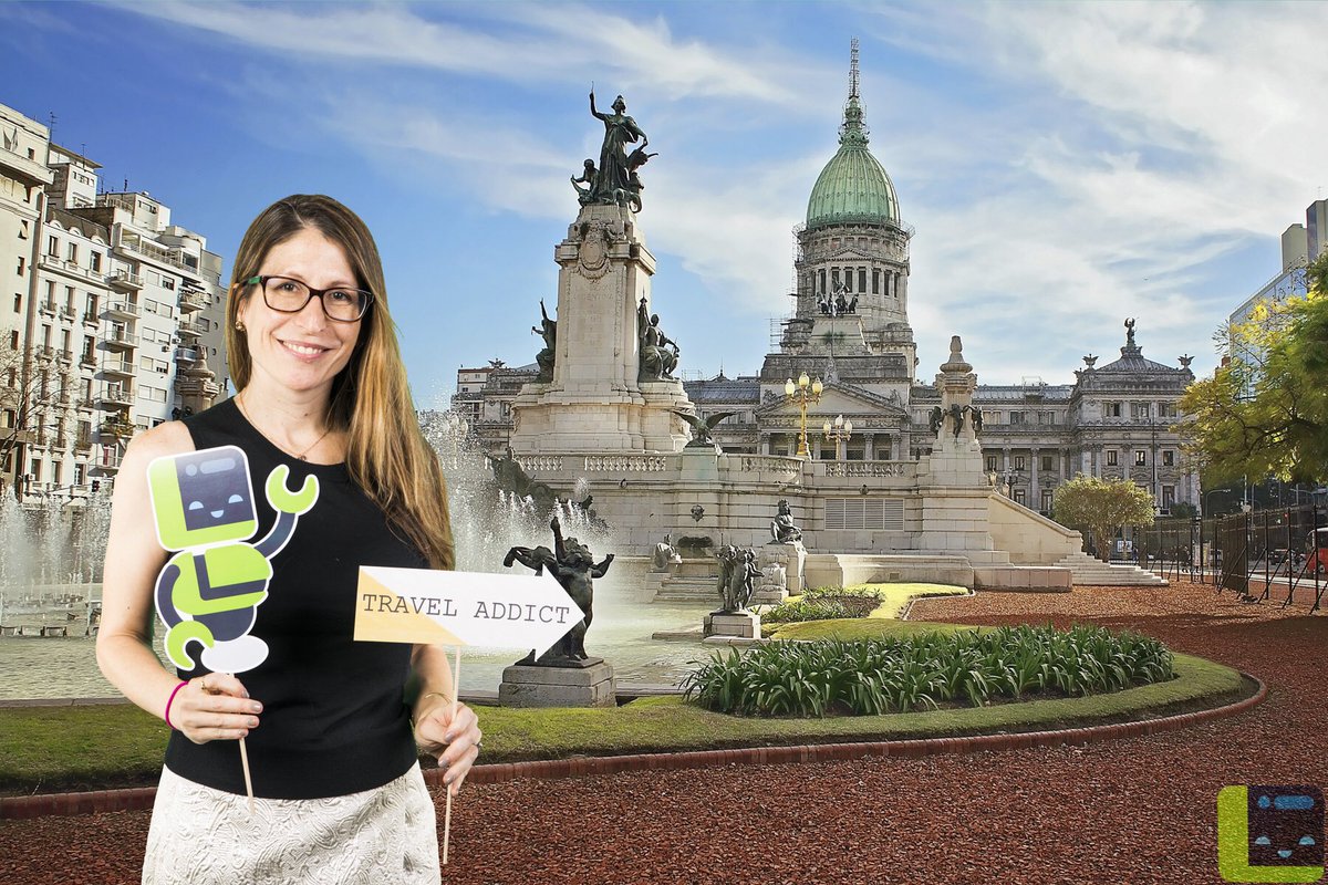 LingroLearning's tweet photo. Another day at ACTFL!! Come by the LingroLearning booth (#1428), get your picture taken with Lingbot and the Spanish-speaking country of your choice, and enter to win an iPad!! #ACTFL17 #lingrotogo #edtech #langchat #ilovecasls https://t.co/TQtboqDsV6