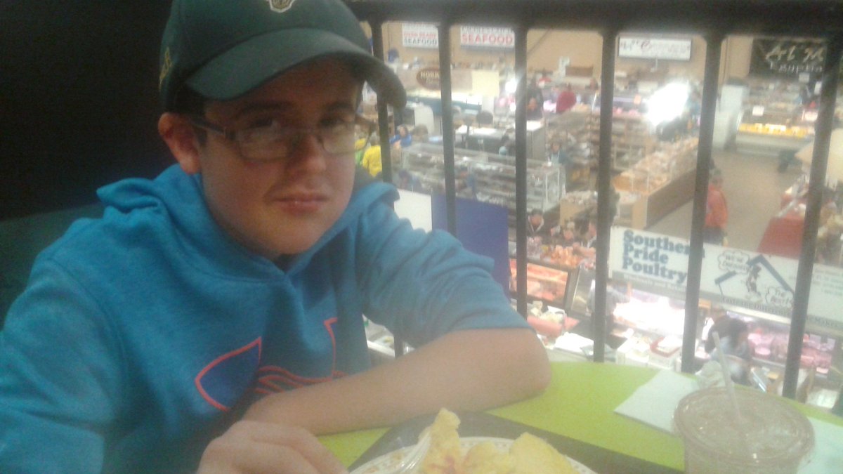 slirpie's tweet photo. Breakfast from Bolero ' s at Kitchener ' s Farmer Market on King! https://t.co/QxnLfvVv54