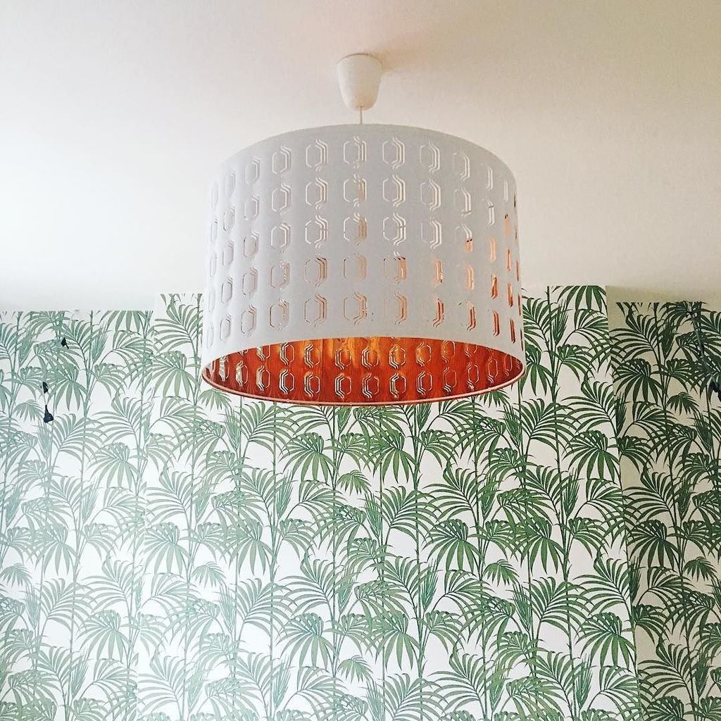 BeckyMccrudden's tweet photo. Welcome to the jungle. #palmprint #wallpaper #copperinterior #homedecor #homestyle https://t.co/6YxeTsJ9wT https://t.co/ois90BhPmQ
