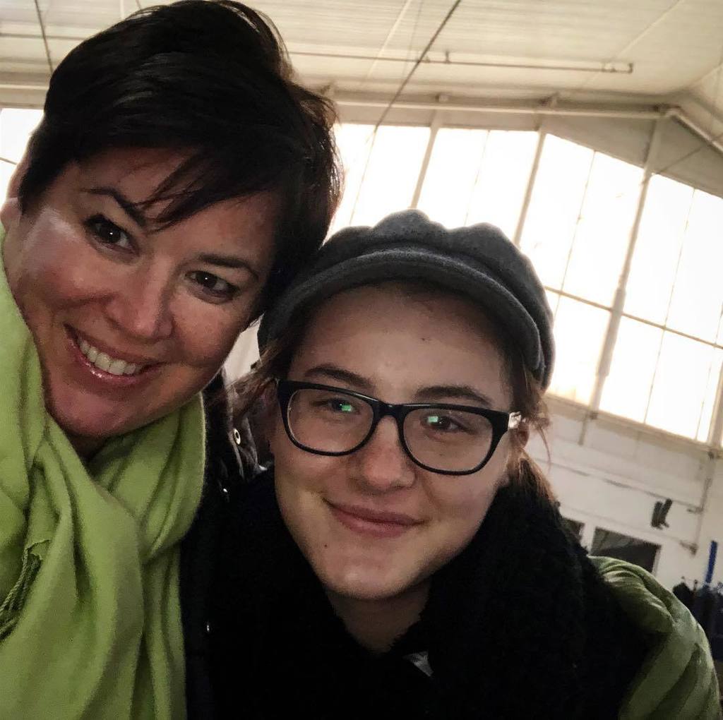 JWEremeeva's tweet photo. Snuggling together with my lovely niece, @claricia2.0 in the dawn’s early light at @mtholyoke equestrian center to watch @thefrangram ! #spursoptional #horse #showjumping #hunterjumper #horseshow #equestrian #overfences #collegesports #earlymornings https://t.co/YrIWIAX1Wz https://t.co/j0MHBTuaUx