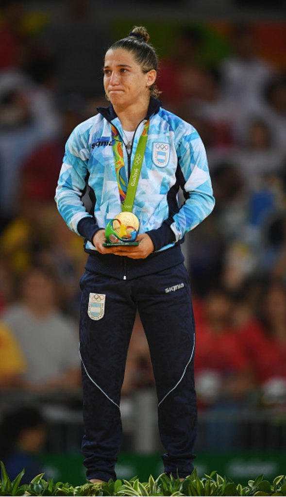 paupareto's tweet image. Gracias ENARD por permitirnos a los deportistas llevar nuestra bandera a lo mas alto para q todos los argentinos lo disfruten con nosotros como el gran equipo que somos. Todos tirando para el mismo lado 🇦🇷💪
Para q esta gran alegria se multiplique  👉 #BanquemosAlEnard