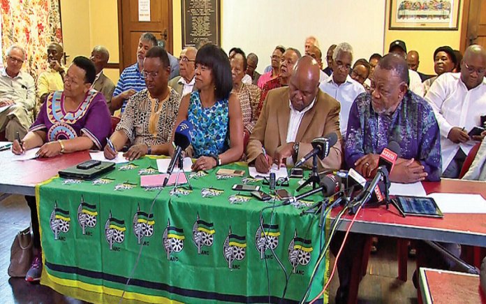 AfroVoiceNews's tweet photo. Civil society calls for President Zuma to be arrested|https://t.co/ZOdzWXs5zg @Mrphola https://t.co/DMXzkyFErw