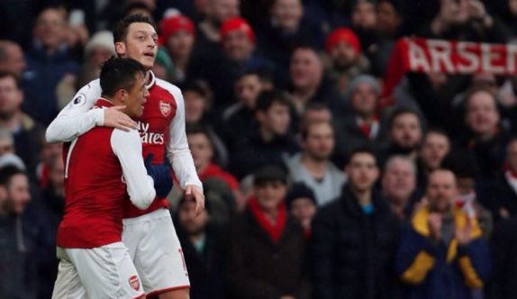 ArsenalFansFR's tweet photo. Mesut Ozil élu homme du match ! ⚪️🔴 https://t.co/uHWMAo3ONm