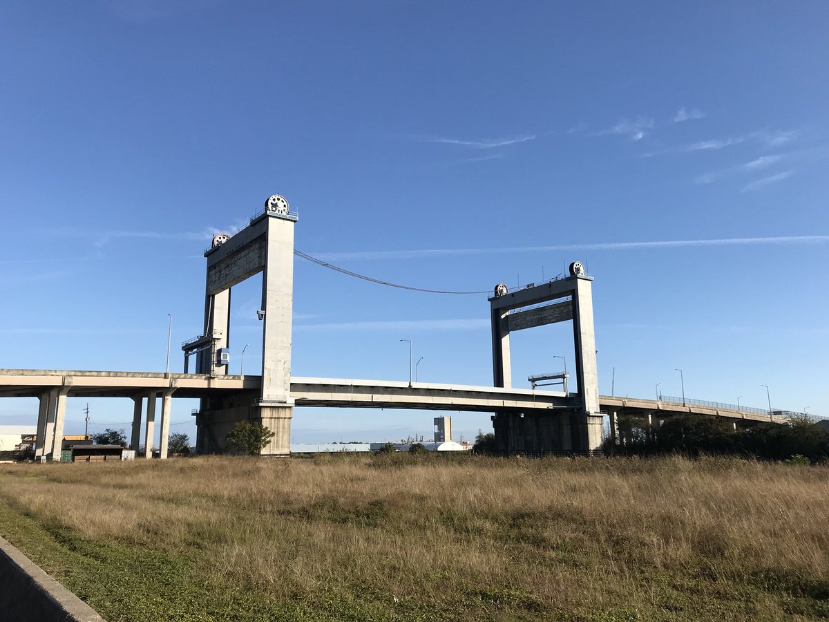 TedBraverman's tweet photo. Chef Menteur Bridge #roamlouisiana #neworleans #chefmenteurbridge #us90 #innerharbornavigationcanal #lakePontchartrain #trussswingbridge https://t.co/fgSHqxGiFY