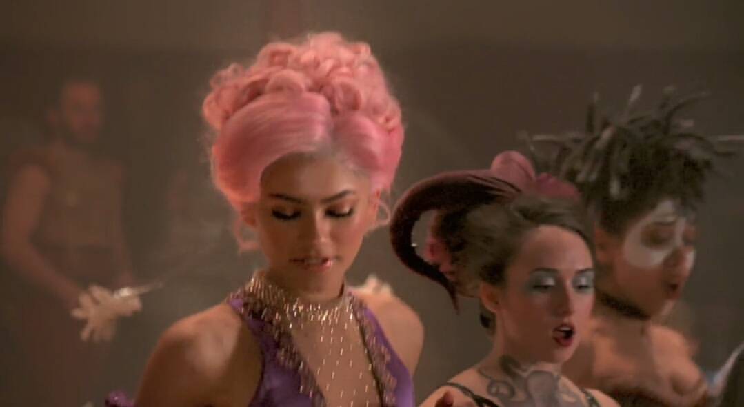 Elisa Casiraghi (@allthatmeghan) on Twitter photo 