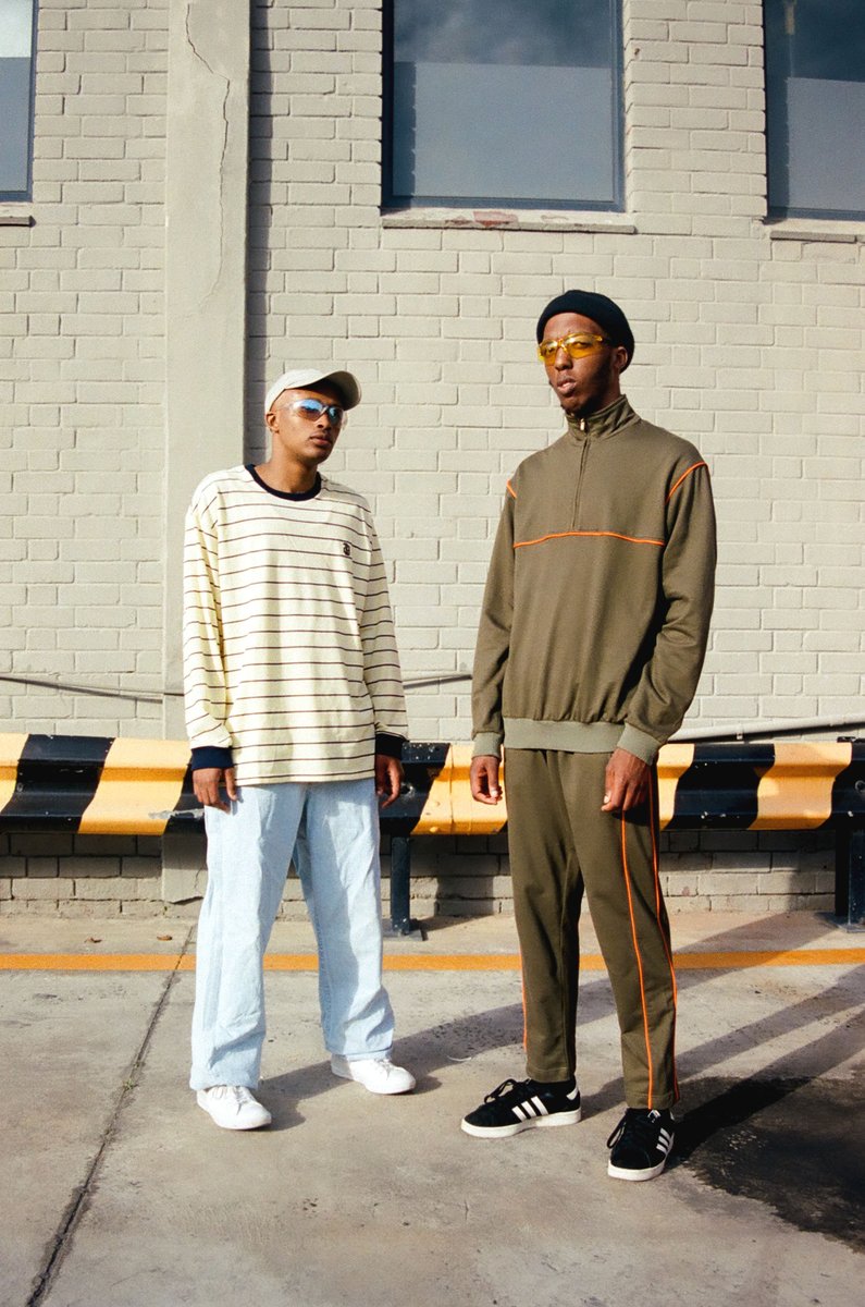 <a href="/StiffPap/">Stiff $handis</a> in all @2bop in a recent feature up on @Unlabelled_Mag!!

LINK: unlabelledmagazine.com/single-post/20…

Image by <a href="/SarahHugoHamman/">Sarah Hugo-Hamman</a>