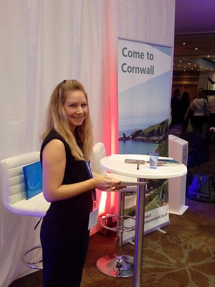 rmyerspharmacy's tweet photo. Fancy a change of scene? Grab a coffee qnd speak to Jane about working in Cornwall #DLC17 @DayLewisGroup @Daylewiscareers https://t.co/beyKzwlGWT