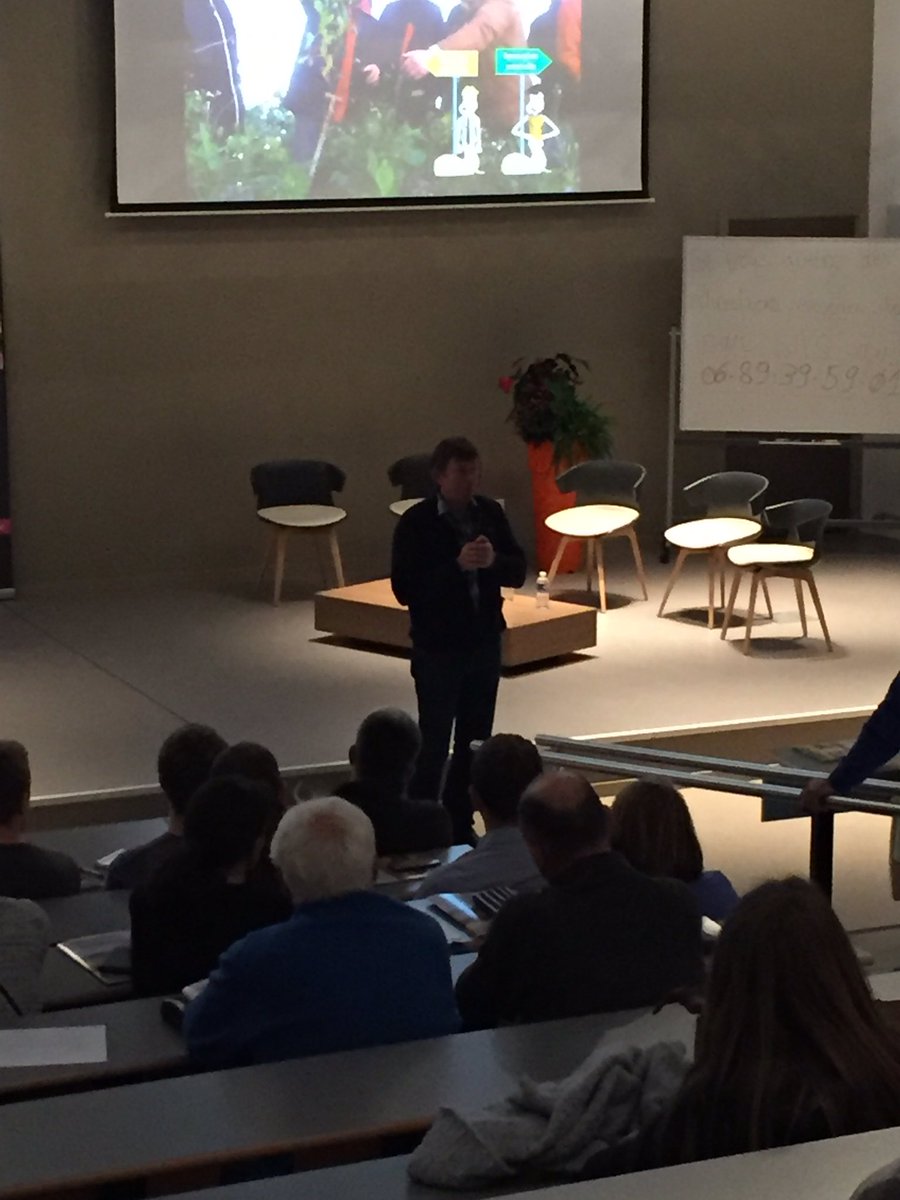 MartinBoynard's tweet photo. Intervention et conférence très intéressante de @FthomasTcs à l'Institut de Genech https://t.co/Q4OFqn4Hts