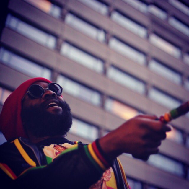 ReggaeRevUK's tweet photo. 'The Meaning of Love' Official Video coming out next week exclusively on Reggae Revolution 🎥🎶 Make sure you check the link!! 🔥🔥@OfficialMelaku @joshshmoshprod @DazTheDirector https://t.co/xEoXltwzQy
