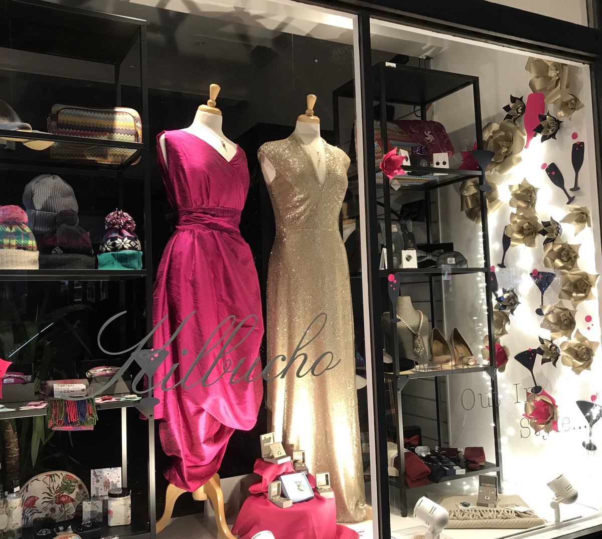 ✨Gold and Pink is the theme this week✨

Here at Kilbucho we offer a wide range of outfits that cater for everyone. You’re guaranteed to find something unique and special so pop in and say Hello! 

#northberwick #designer #golden #handmade #scotland #british <a href="/Blonde_And_Wise/">Blonde and Wise</a>
