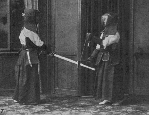 剣道と鎖鎌の異種試合 昭和まであったらしい 銃剣 組討術も Togetter