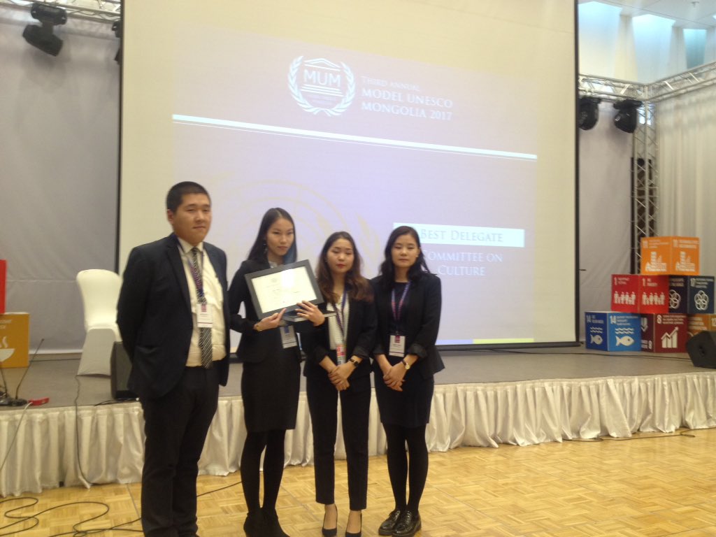 unyapmongolia's tweet photo. The MUM's best delegates are receiving their recognition papers during the closing remarks
#UNYAPmn #MUM2017 #UNESCO4Youth @UNESCO @unmongolia @UNDPMongolia @unesco_mongolia https://t.co/fU8i5ESDAu