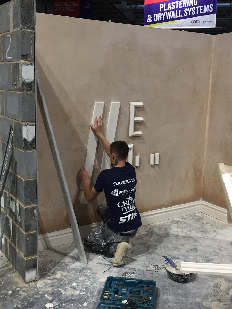 thedozeffect's tweet photo. It’s been a great few days well done to all the competitors you all deserve a 🥇@NorthlandColl @britishgypsum #SkillBuild2017 #CITB #plastering #talent https://t.co/lx2CCurSPX