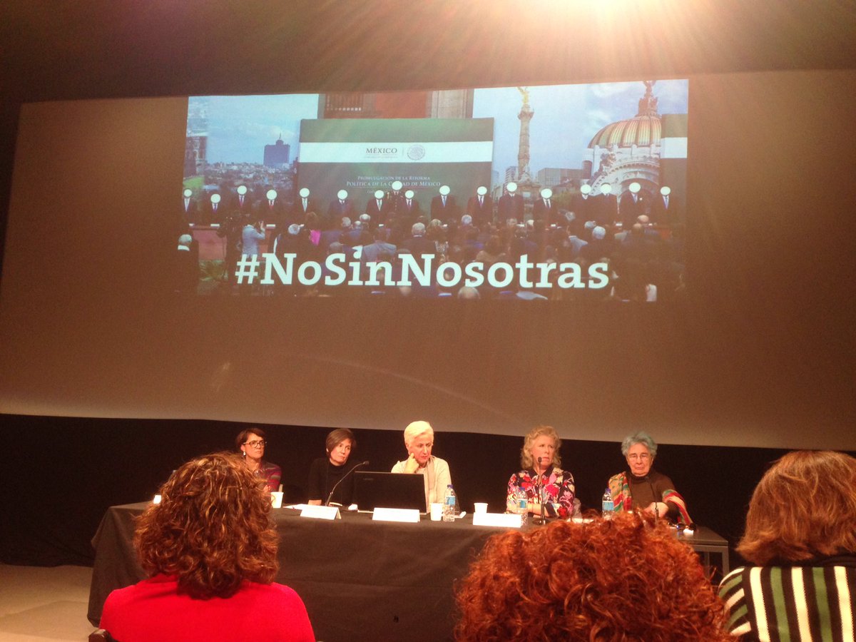 MarianaMH83's tweet photo. En @mataderomadrid en el@#foro2017 de @MArtesVisuales https://t.co/pBuHZGE847