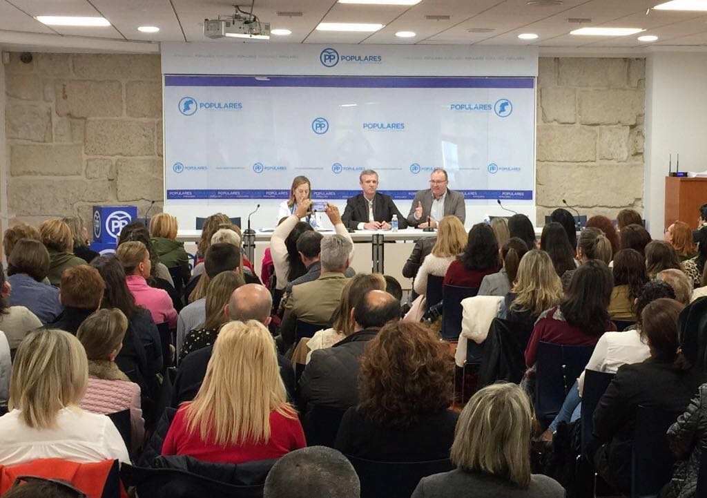 pontevedrapp's tweet photo. O presidente @ARueda68 recorda que para o PP rematar coa Violencia de Xénero é unha preocupación os 365 días do ano.
Desde as administracións ou as agrupacións locais, o PP demostra unha implicación total na procura da fin desta lacra. #AVozDasVítimas https://t.co/cpbFIWHN82