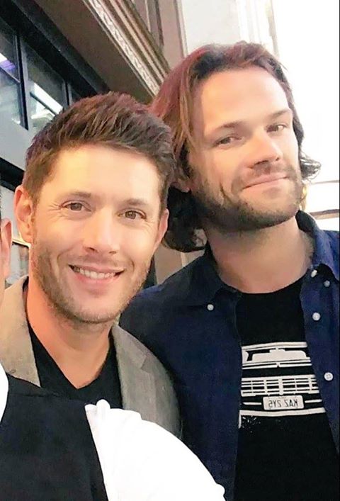 lovedogspn's tweet photo. Buon sabato amiche mie belle😘😘😘😘❤️❤️❤️❤️ @KiryeKi @donatanic @deangirlforever @c_froio @Lulu07Moon @RockMomSPN @s_verasani @FrannieBree @FedericaVitale7 @BastareLucia https://t.co/iLKvSiaOPJ
