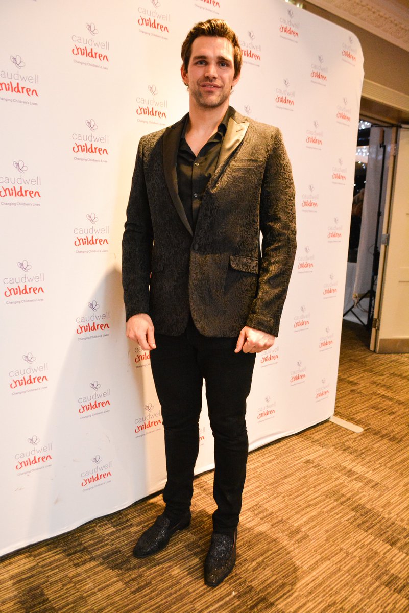 A huge THANK YOU to <a href="/JonathanBremner/">Jonathan Bremner</a> for hosting our Cheshire Ladies Lunch. You're a star! bit.ly/2AWyLhz