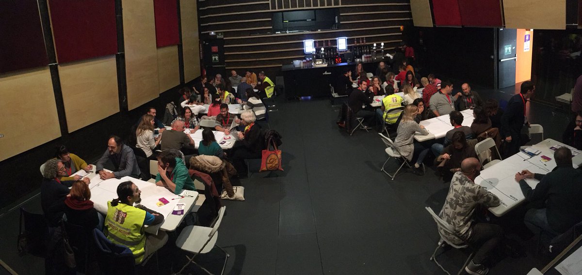 raulolivan's tweet photo. Todos los grupos residentes del laboratorio ciudadano #thinkzac diagnosticando necesidades en la ciudad y diseñando soluciones. #thinkzacfest https://t.co/lpNztmGtNB
