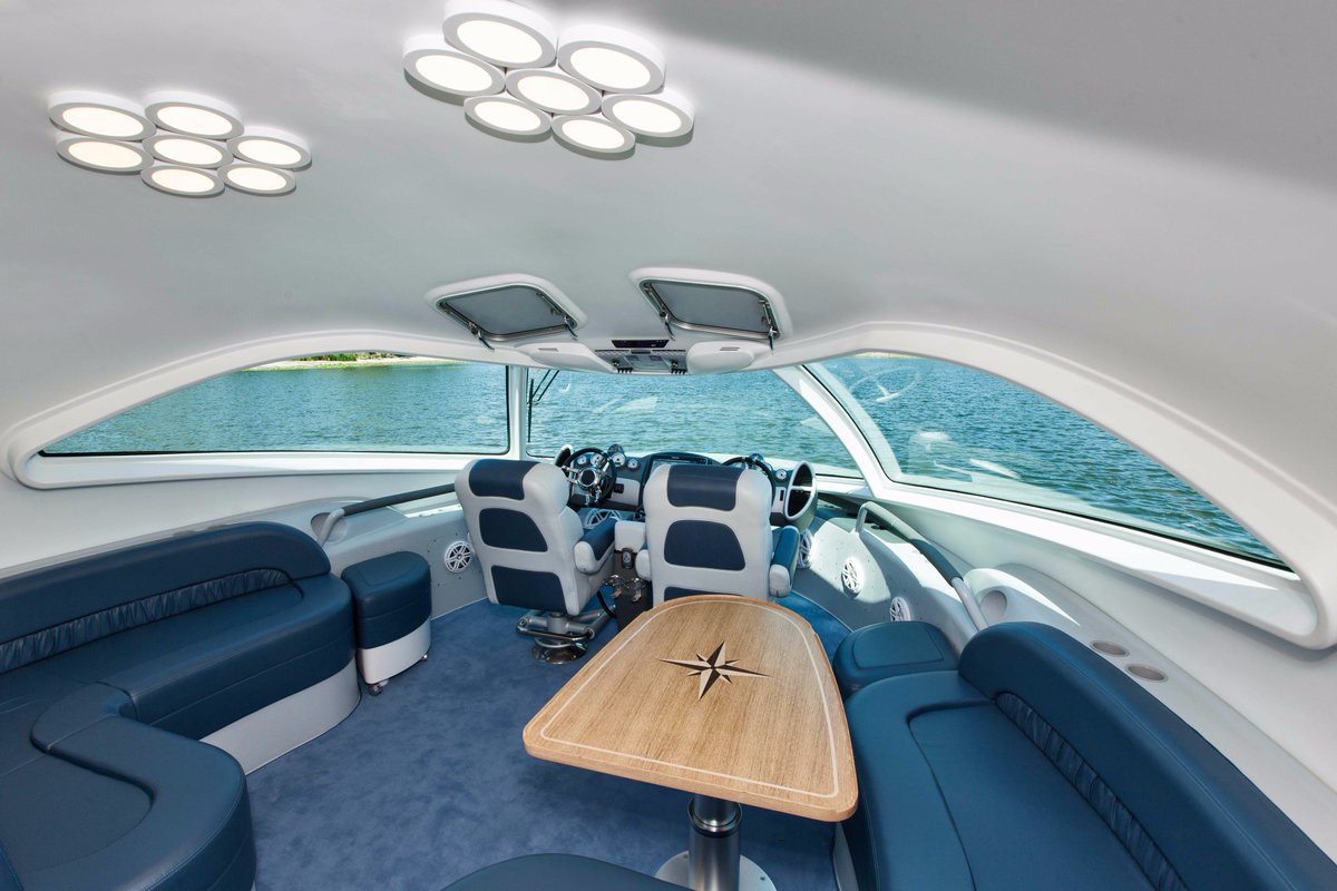 One of the most unususual luxury yachts - LOOKER 440S. 