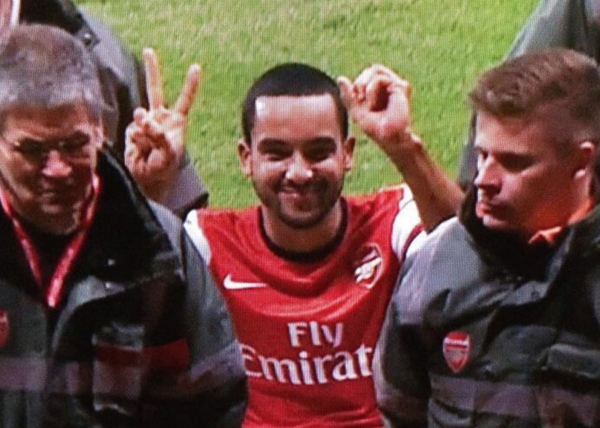 Live scenes from the Emirates...👀😂