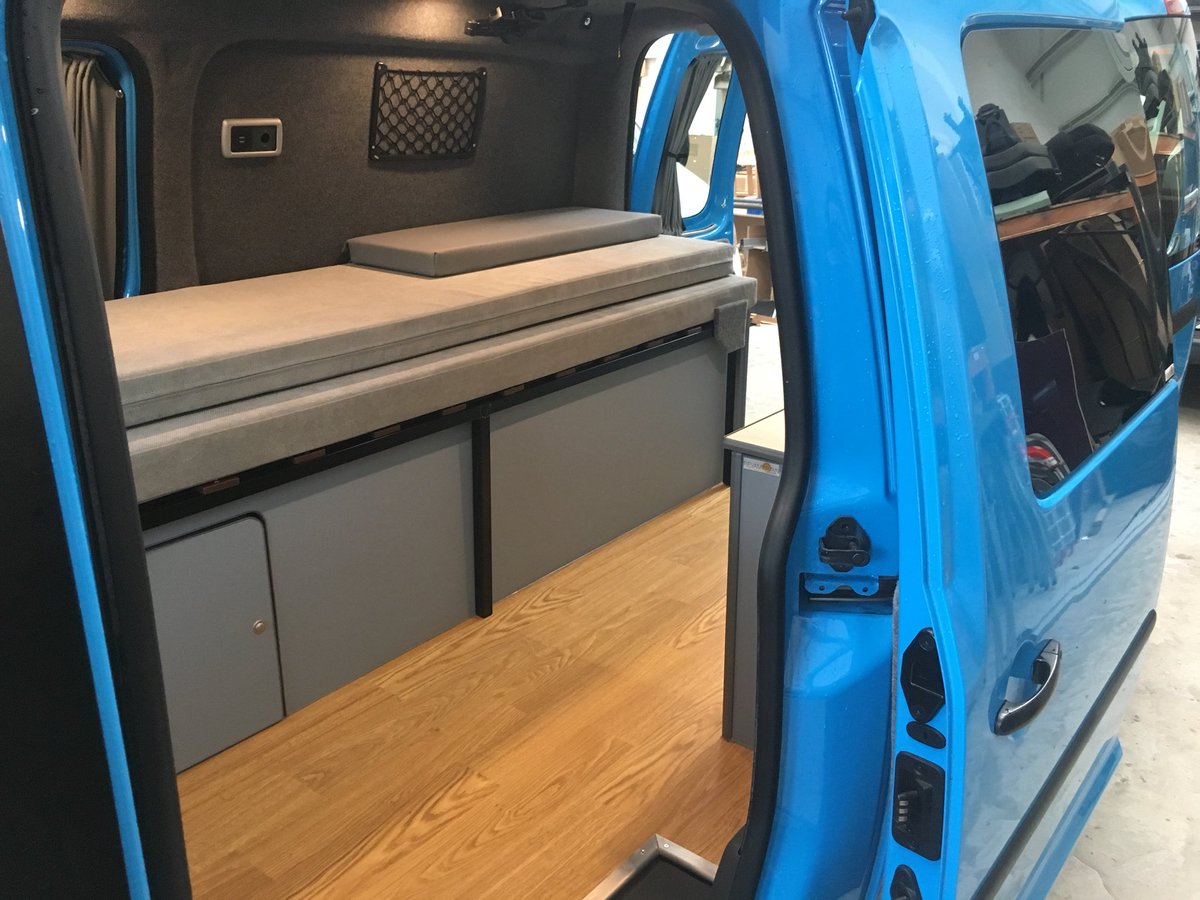 bennett_charlee's tweet photo. So chuffed with my newly converted Caddy! @Revampavan have done an amazing job - so happy! #caddymaxi #revampavan https://t.co/GxvJVKfShz