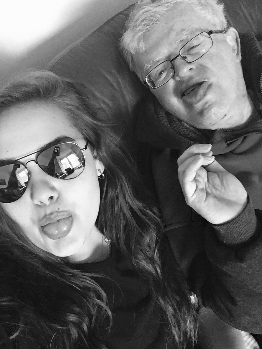 SimonRoot4's tweet image. Mobile new fromdad