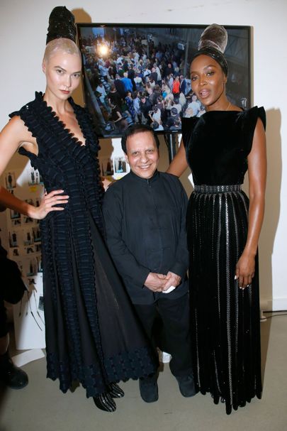 BritishVogue's tweet photo. The fashion world mourns the death of Azzedine Alaia - https://t.co/SVozL9XIUr https://t.co/98AQ4jJAVO