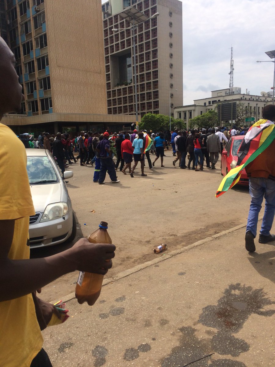 tinanyams's tweet photo. #SolidariryMarch in Harare #Zimbabwe https://t.co/8Bxj6AIIcp