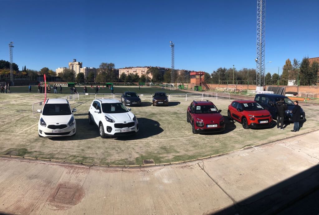LydiaPGR's tweet photo. Hoy #hazciudadcompraencoslada por el comercio de Coslada #festivaldeprecios #feriadelautomovil #magicshow #ludomagia. Inauguración del Alcalde. En el Polideportivo la Vía hasta el domingo 19. https://t.co/WpRLkXXUVY
