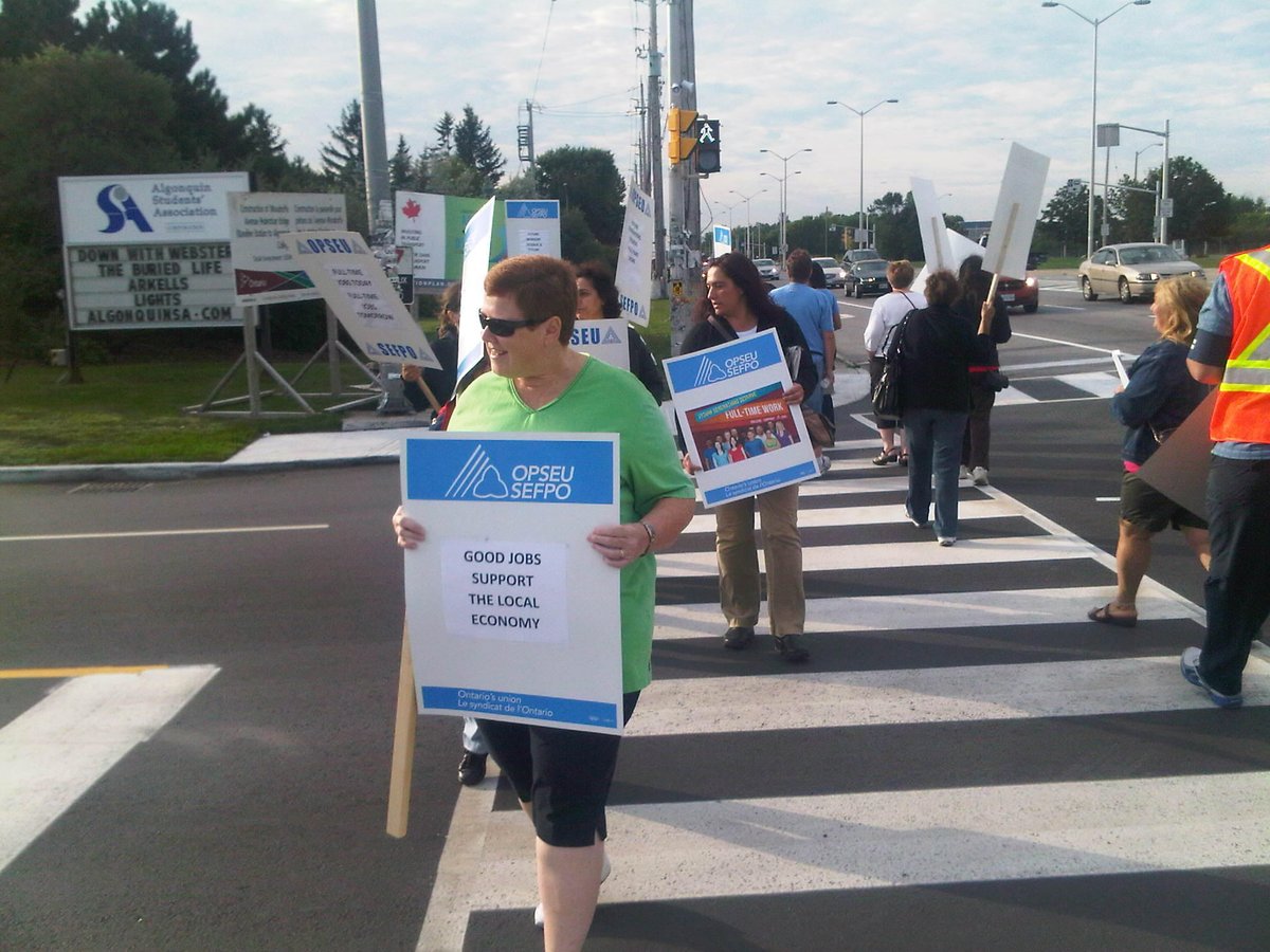 Ontario tables legislation to end 5-week college faculty strike - 1310news.com/2017/11/17/bac… #ottnews https://t.co/w69sreAVOF