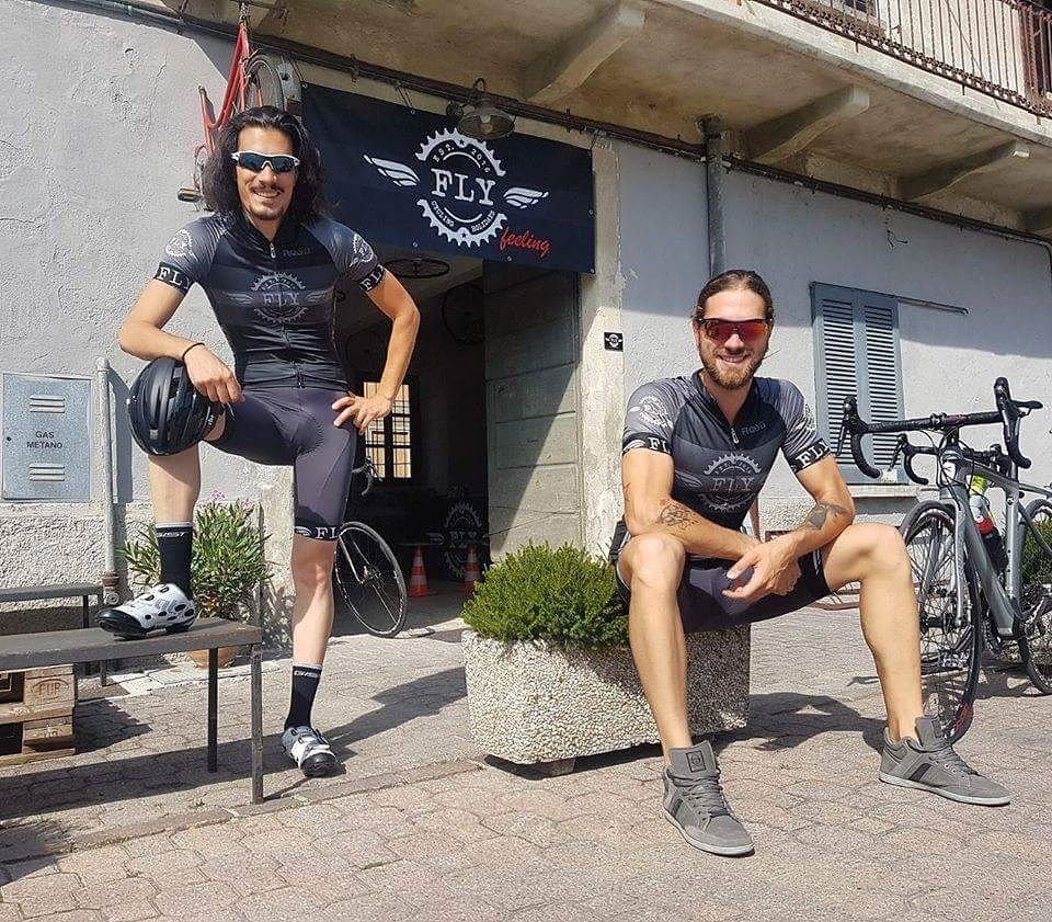 FLY_Holidays's tweet photo. #BestMoment #2 #FlyCyclingHolidays2017
@lucamaria_91 e @AmedeoTabini presentano il #FlyFeelingClub https://t.co/yrMIjxc6i9