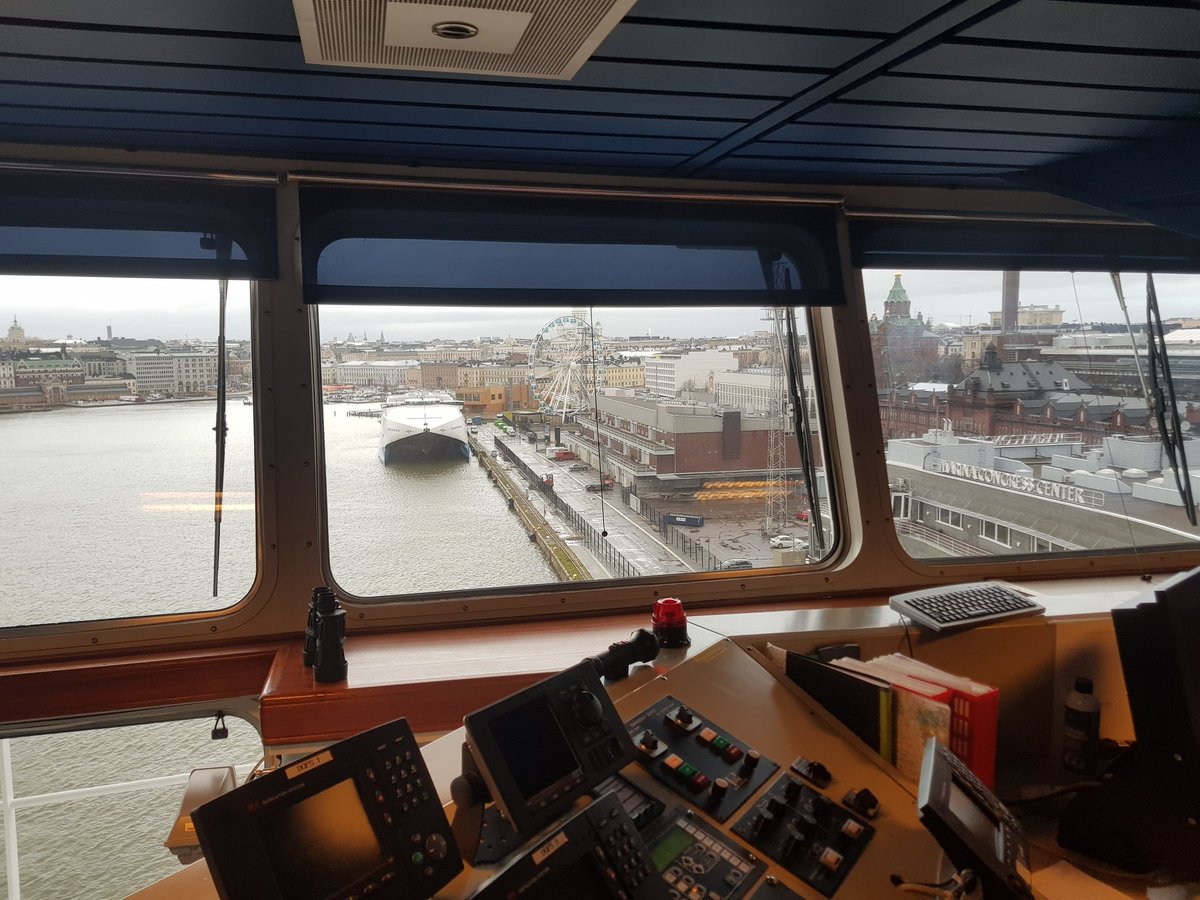 Kiitoksia <a href="/sailandboat/">SPV</a> ja <a href="/vikingline_fi/">Viking Line Suomi</a> tutustumiskäynnistä! Lapsuuden unelmat toteen #omanelämänkapteeni 😁 #veneily