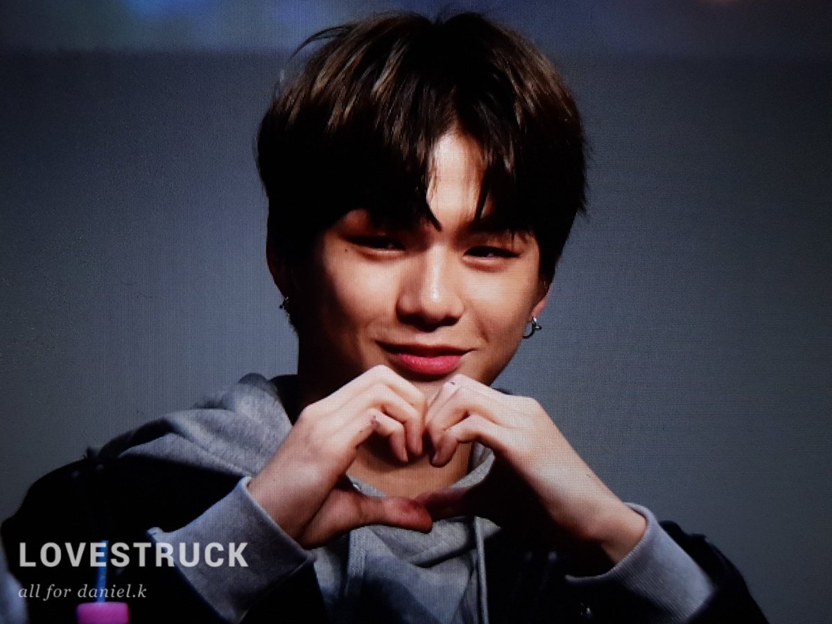 171118 상암팬싸인회 하트장인💘 #강다니엘 #다니엘 #워너원 #WannaOne